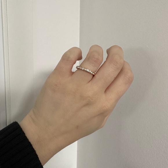 *Costume Jewelry Gold Rinestone Ring - Picture 4 of 4